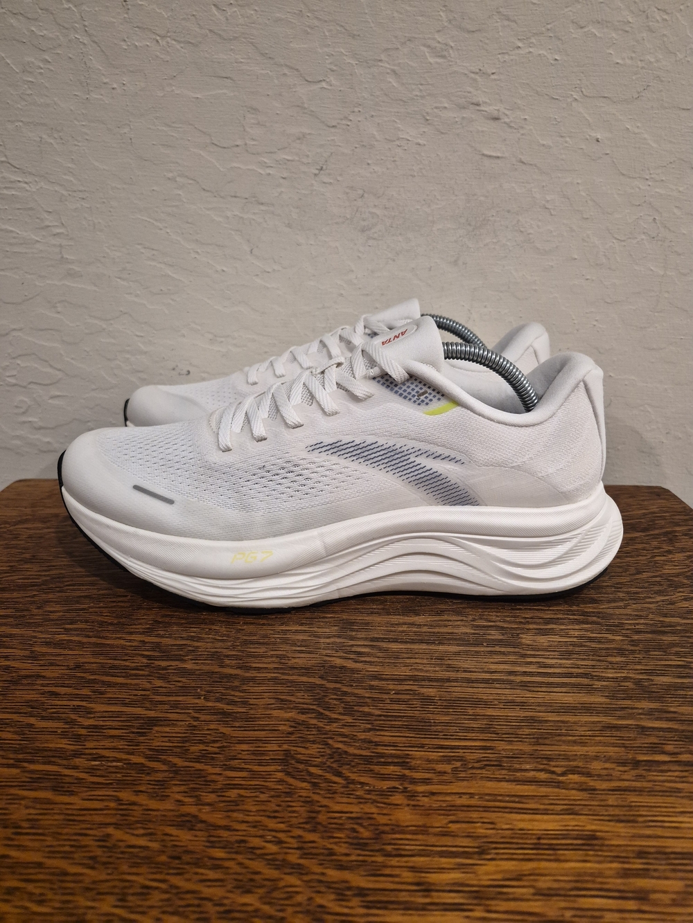 ANTA PG7 Athletic Running Shoes 
Men's Size US 9.5